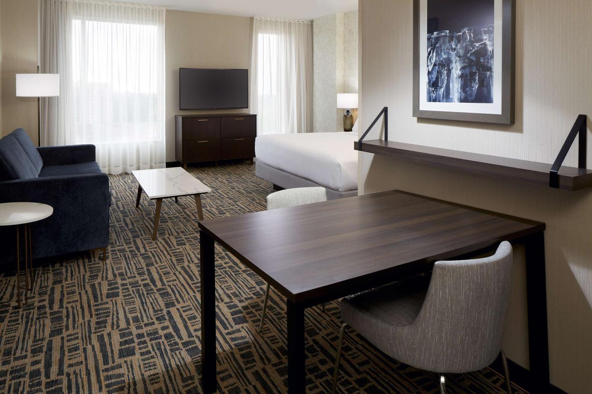 Homewood Suites By Hilton Montreal Midtown Exterior photo